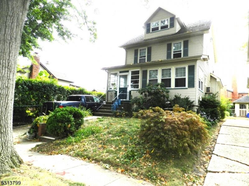 Property Photo:  112 Roosevelt St  NJ 07204 