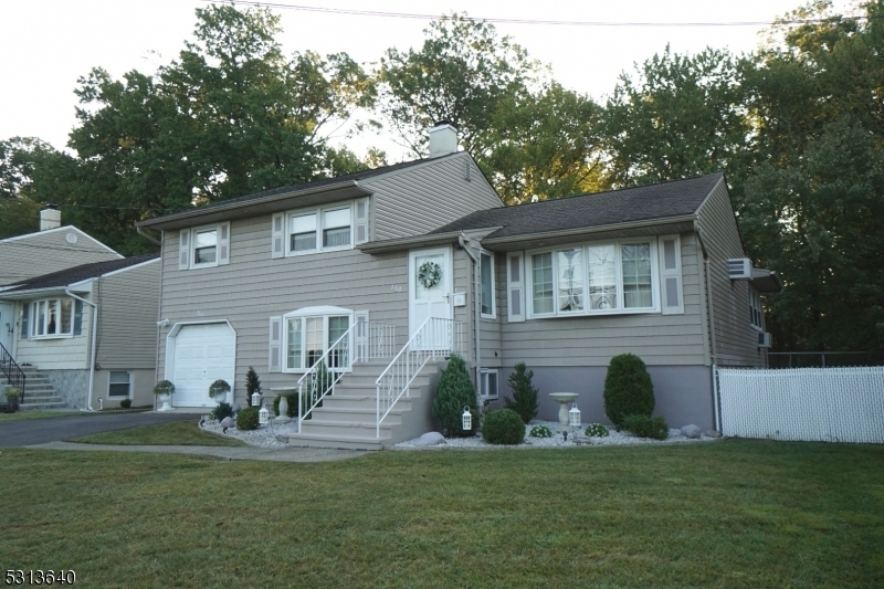 Property Photo:  262 Amherst Ave  NJ 07067 