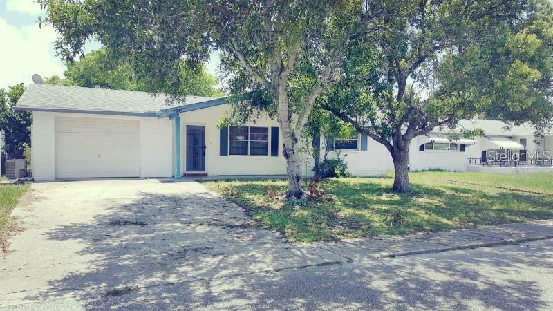 Property Photo:  7236 Bimini Drive  FL 34668 