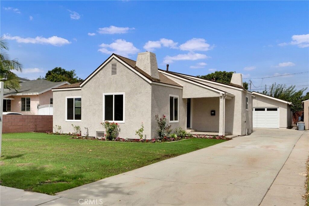 Property Photo:  5751 McKinley Ave  CA 90280 