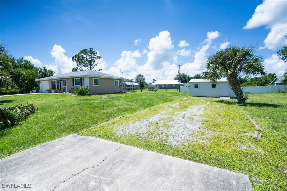 Property Photo:  3255 Lake View Boulevard  FL 33948 