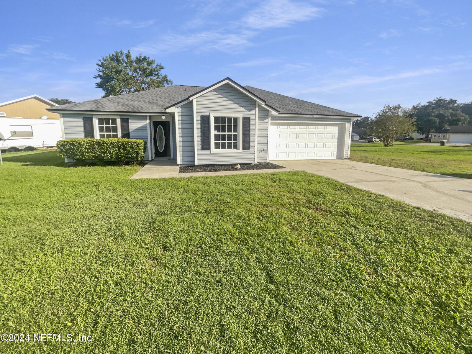 Property Photo:  7558 Allspice Circle N  FL 32244