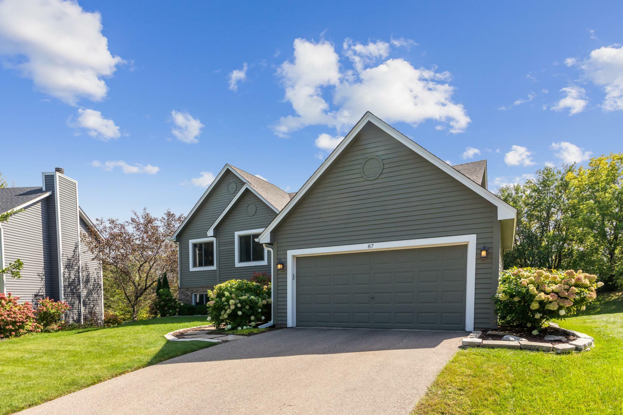 Property Photo:  87 Castle Ridge Court  MN 55317 