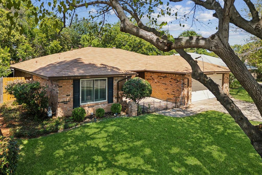 Property Photo:  1923 Wendy Street  TX 75060 