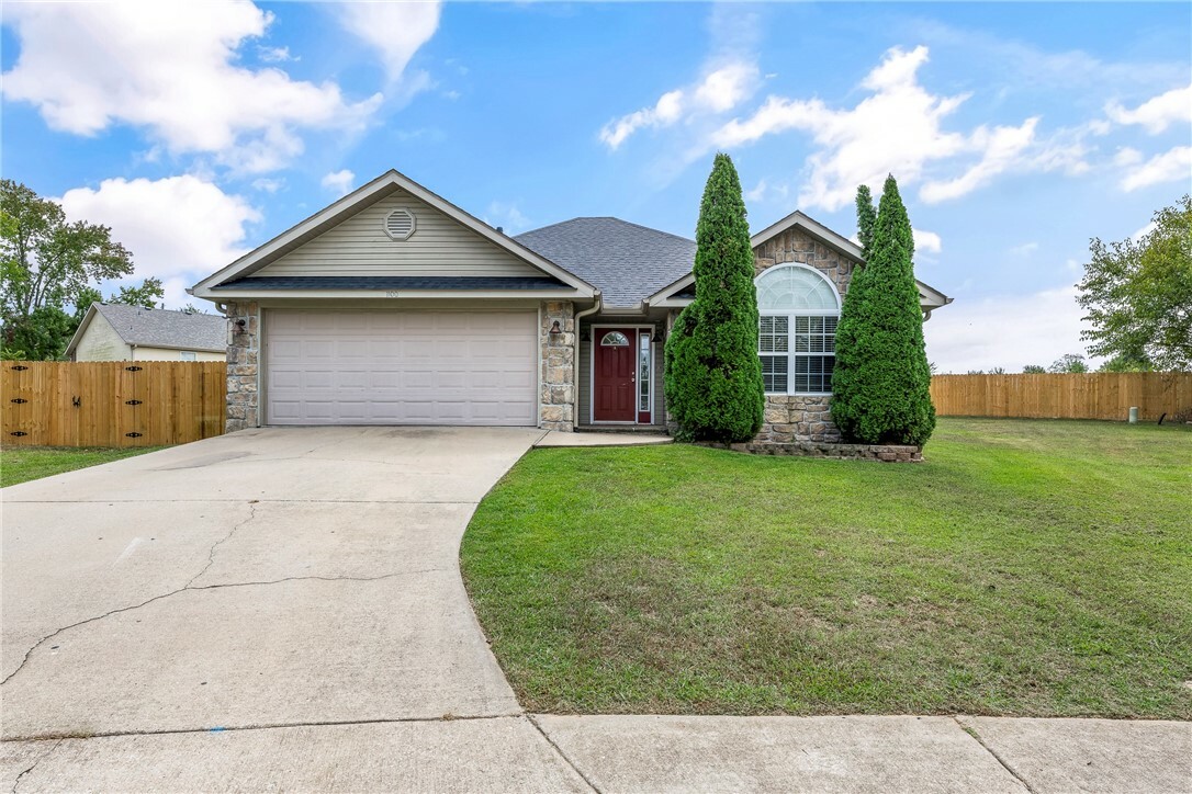 Property Photo:  1100 Carney Circle  AR 72751 