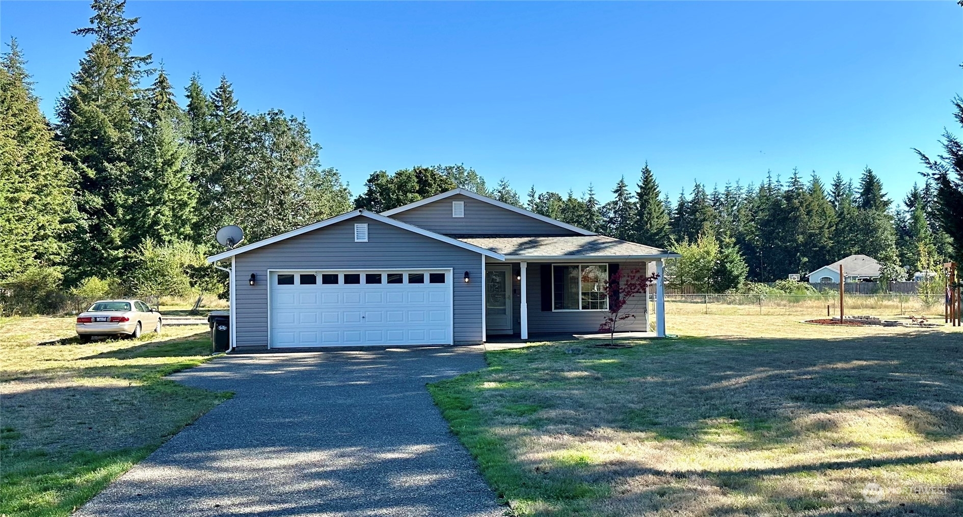 Property Photo:  104 Alpine Court SE  WA 98576 