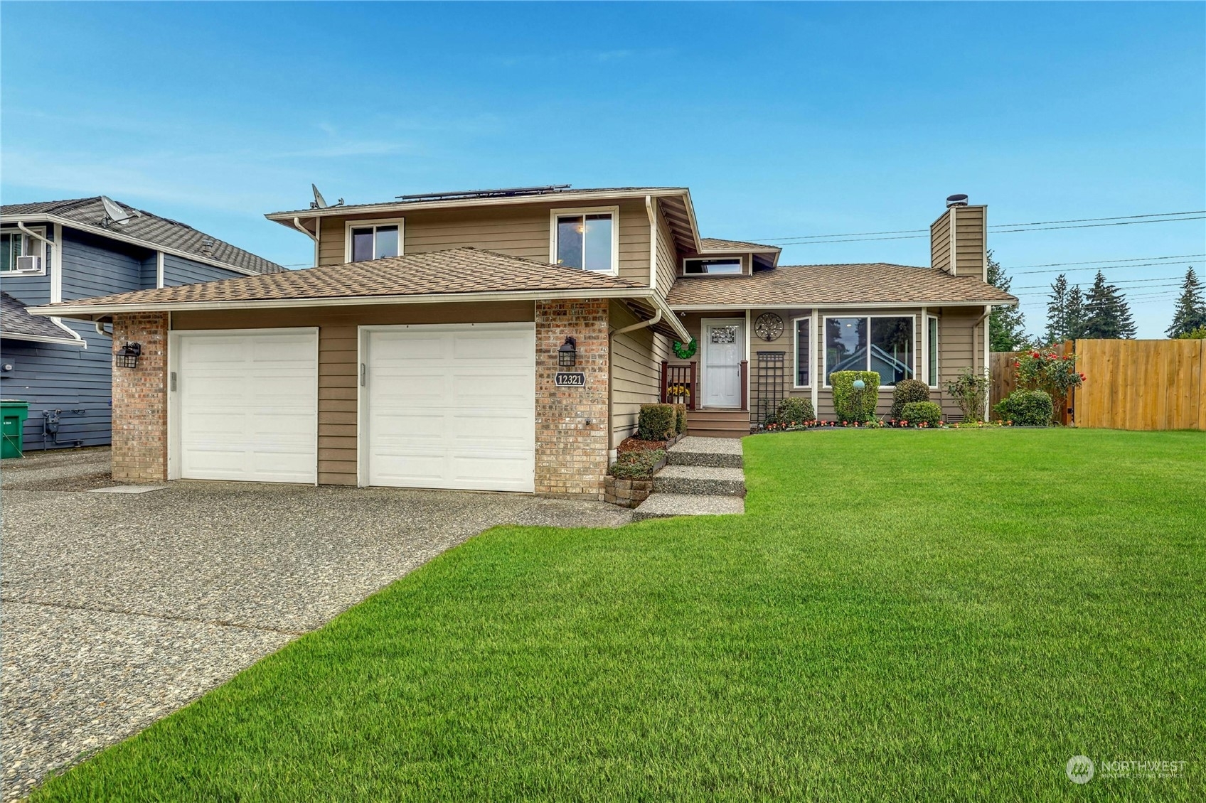 12321  45th Avenue SE  Everett WA 98208 photo