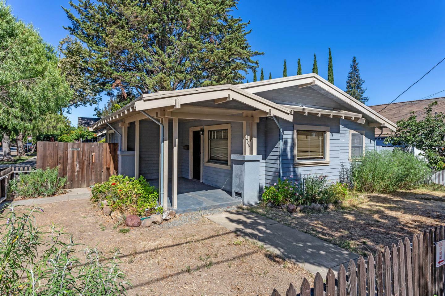 Property Photo:  296 Mountain View Avenue  CA 94041 