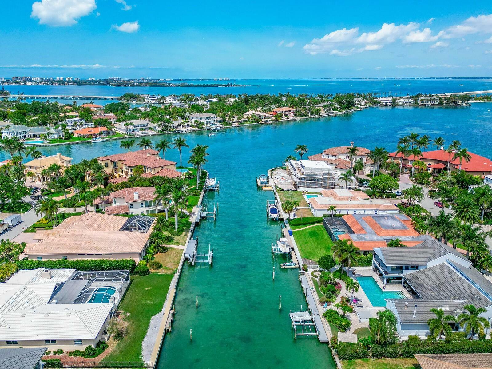 Property Photo:  453 E Royal Flamingo Drive  FL 34236 