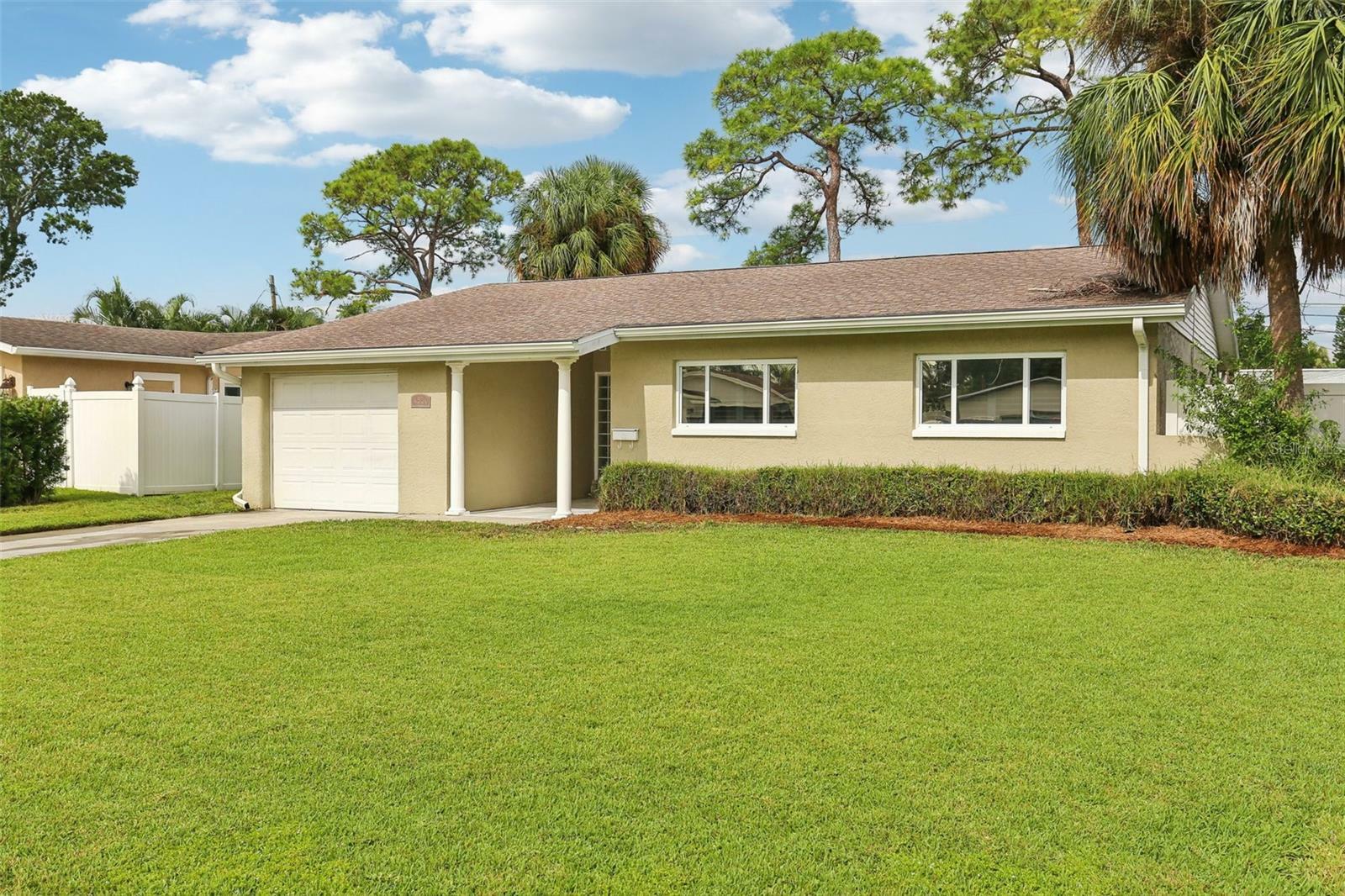 Property Photo:  4510 Helena Street NE  FL 33703 