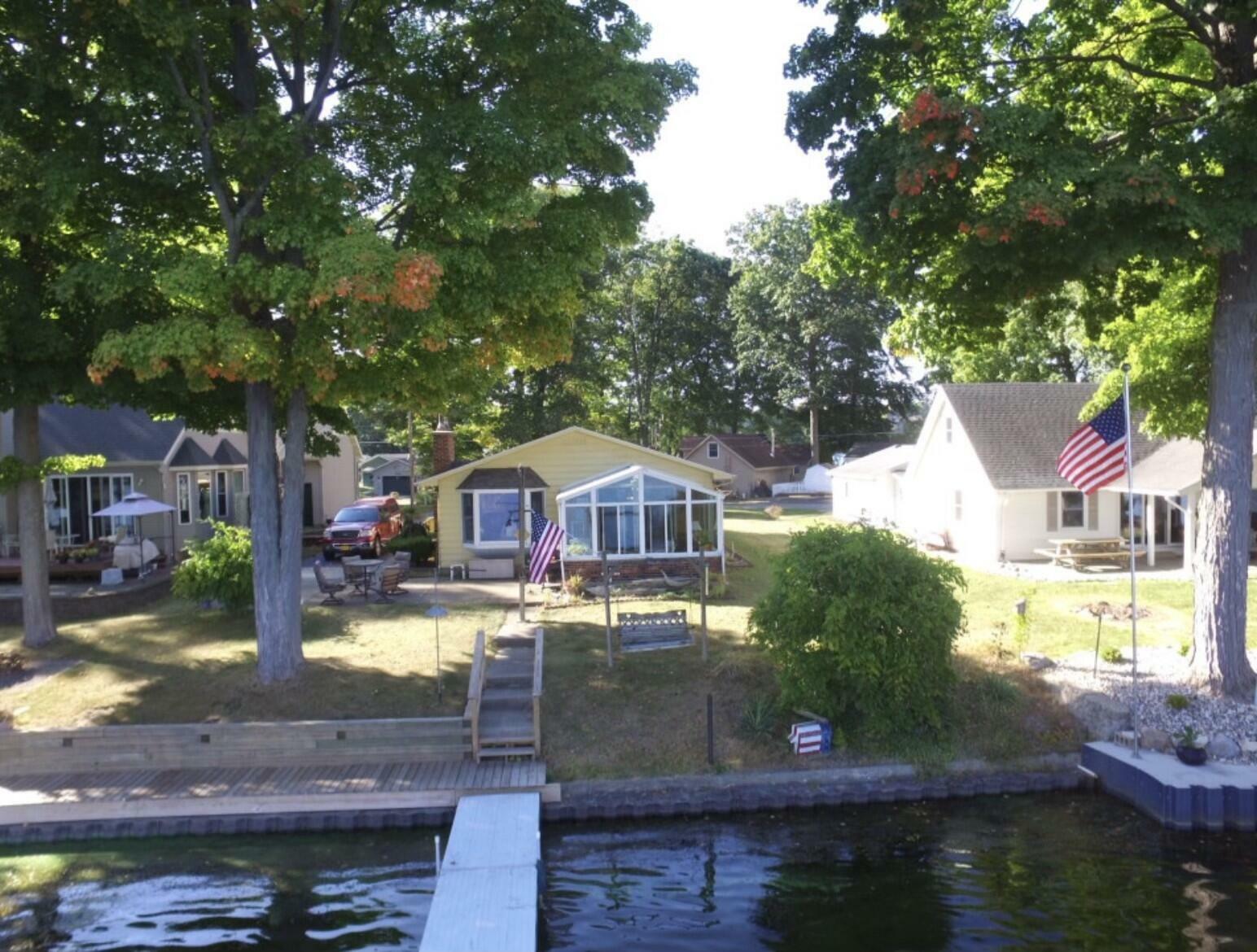 Property Photo:  5540 Cozy Point Drive  MI 49337 