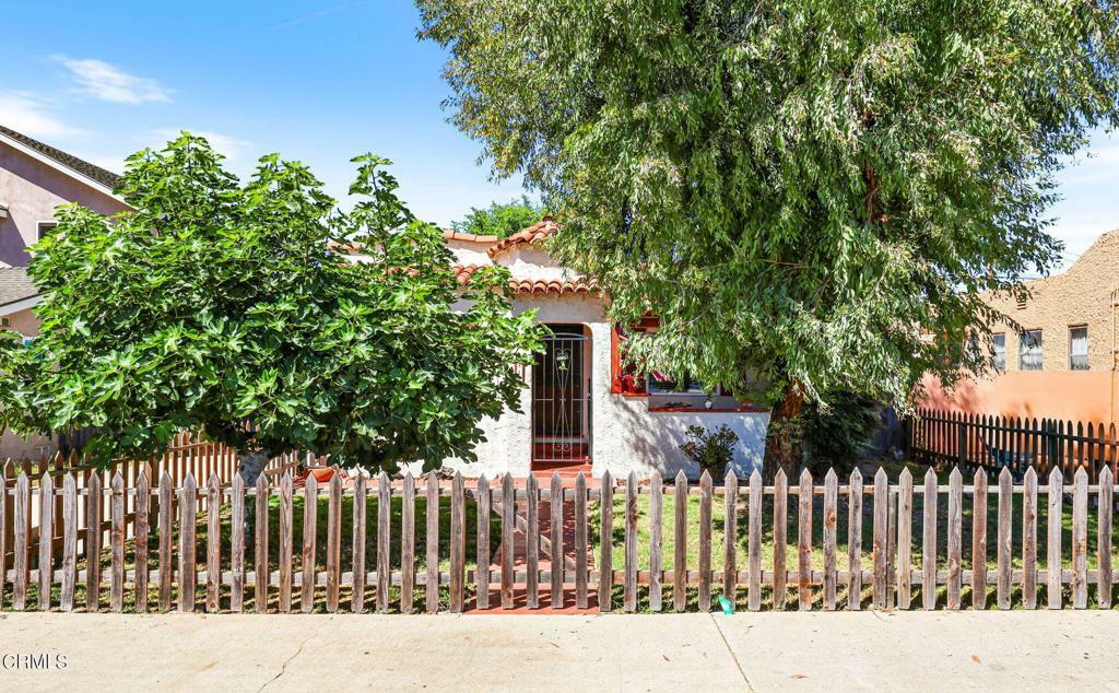 Property Photo:  317 S Seaward Avenue  CA 93003 