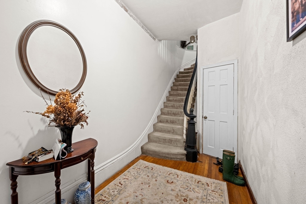 Property Photo:  50 E Springfield St 1  MA 02118 