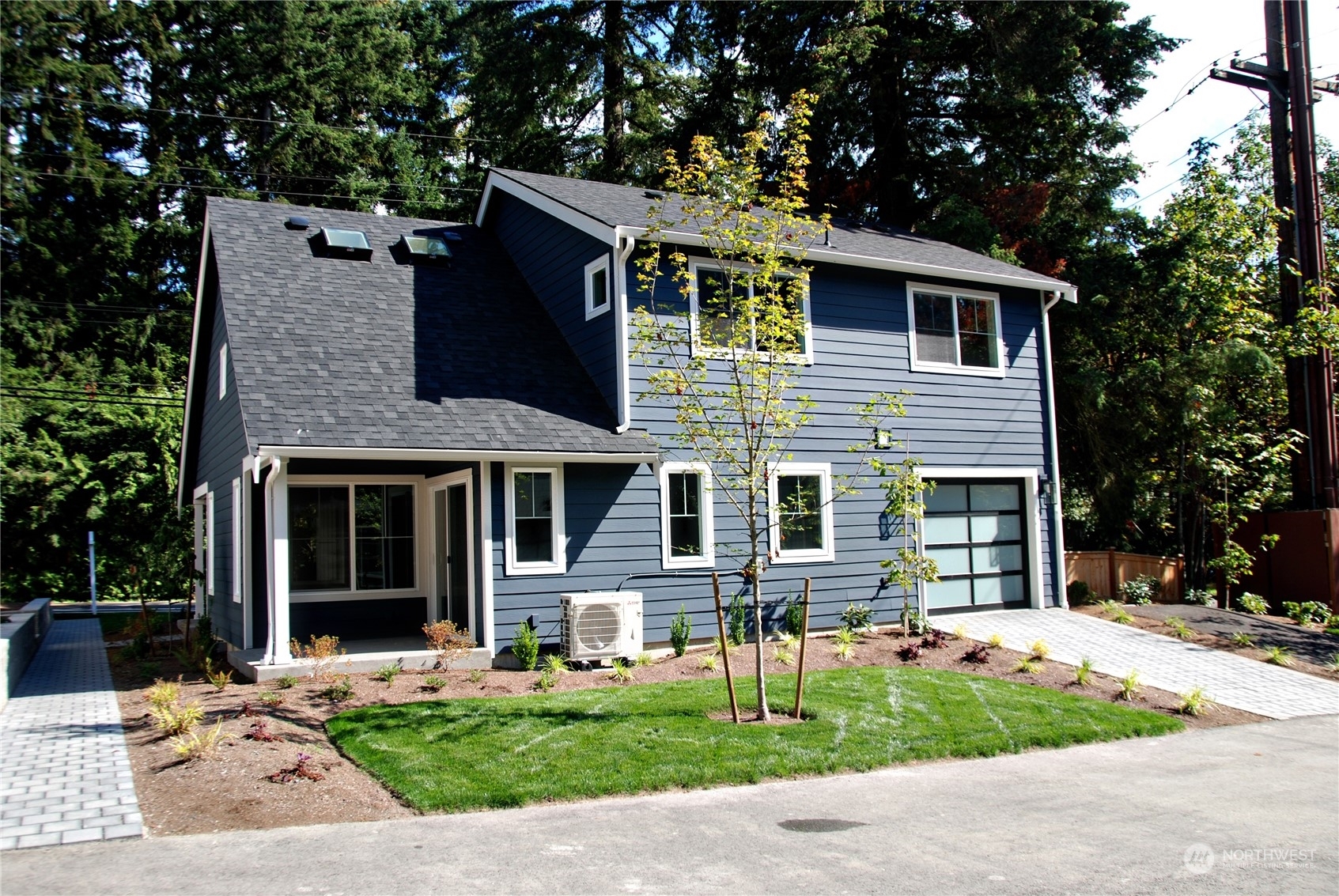 Property Photo:  11524 NE 53rd Street  WA 98033 