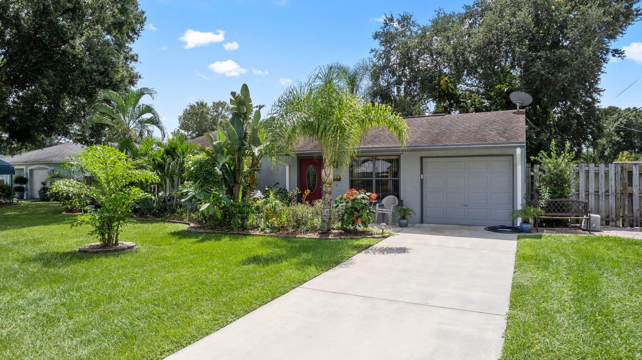 Property Photo:  1845 24th St Street SW  FL 32962 