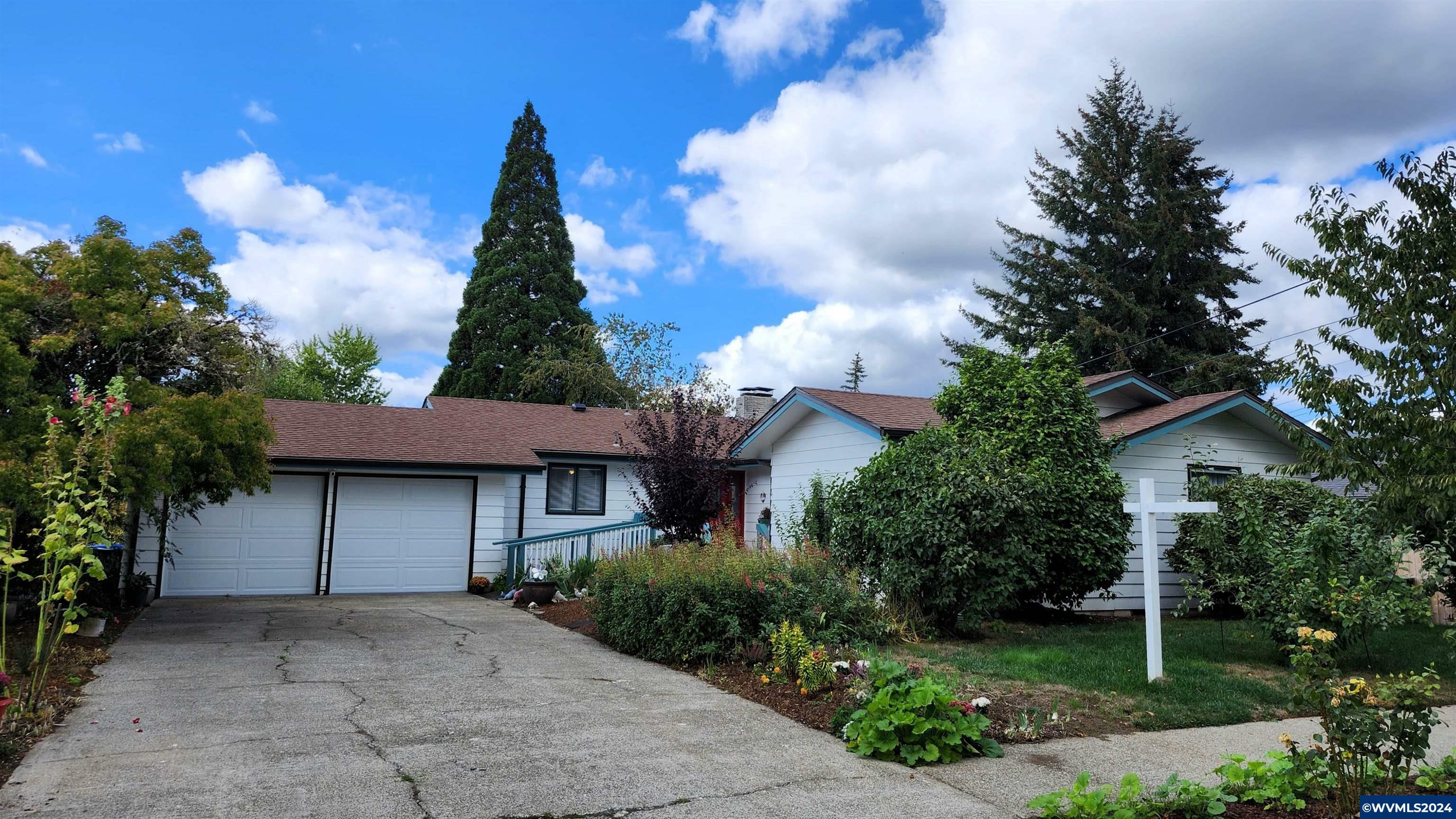 Property Photo:  3361  Bluff Av SE  OR 97306 