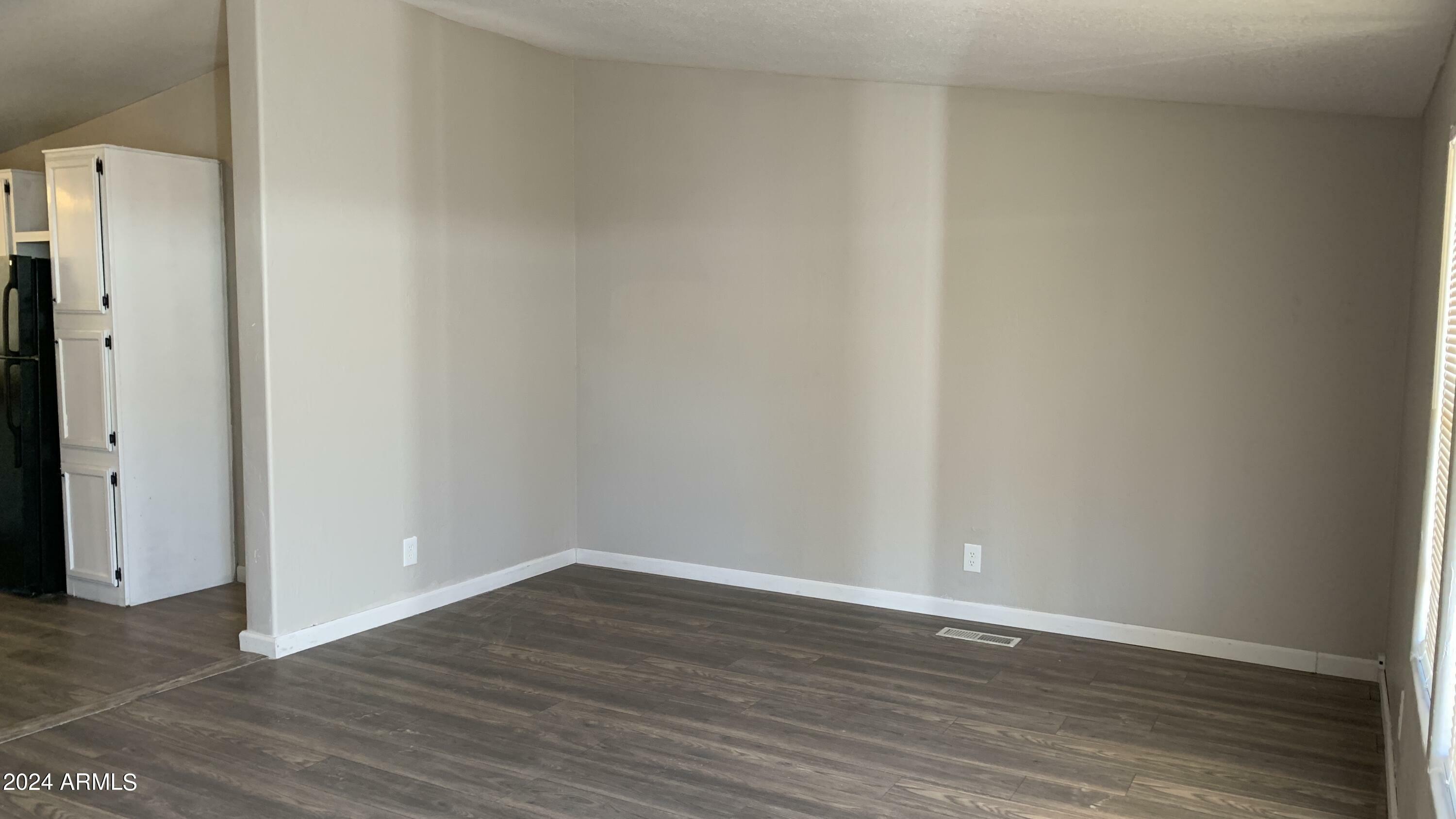 Property Photo:  1955 E Grovers Avenue 4  AZ 85022 