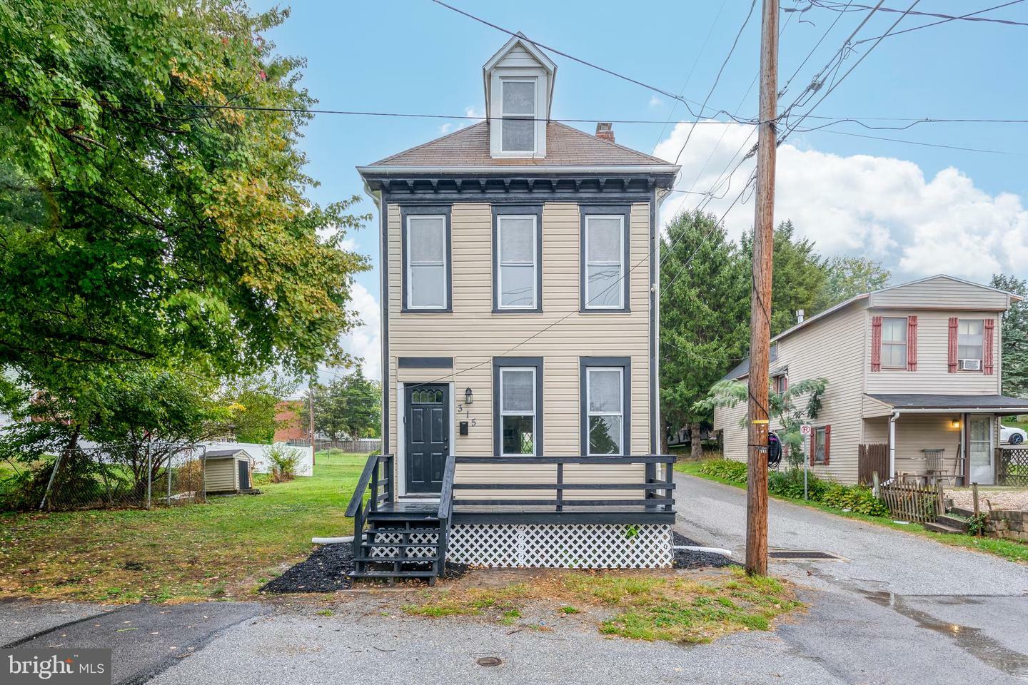 Property Photo:  315 S Highland Avenue  PA 17404 