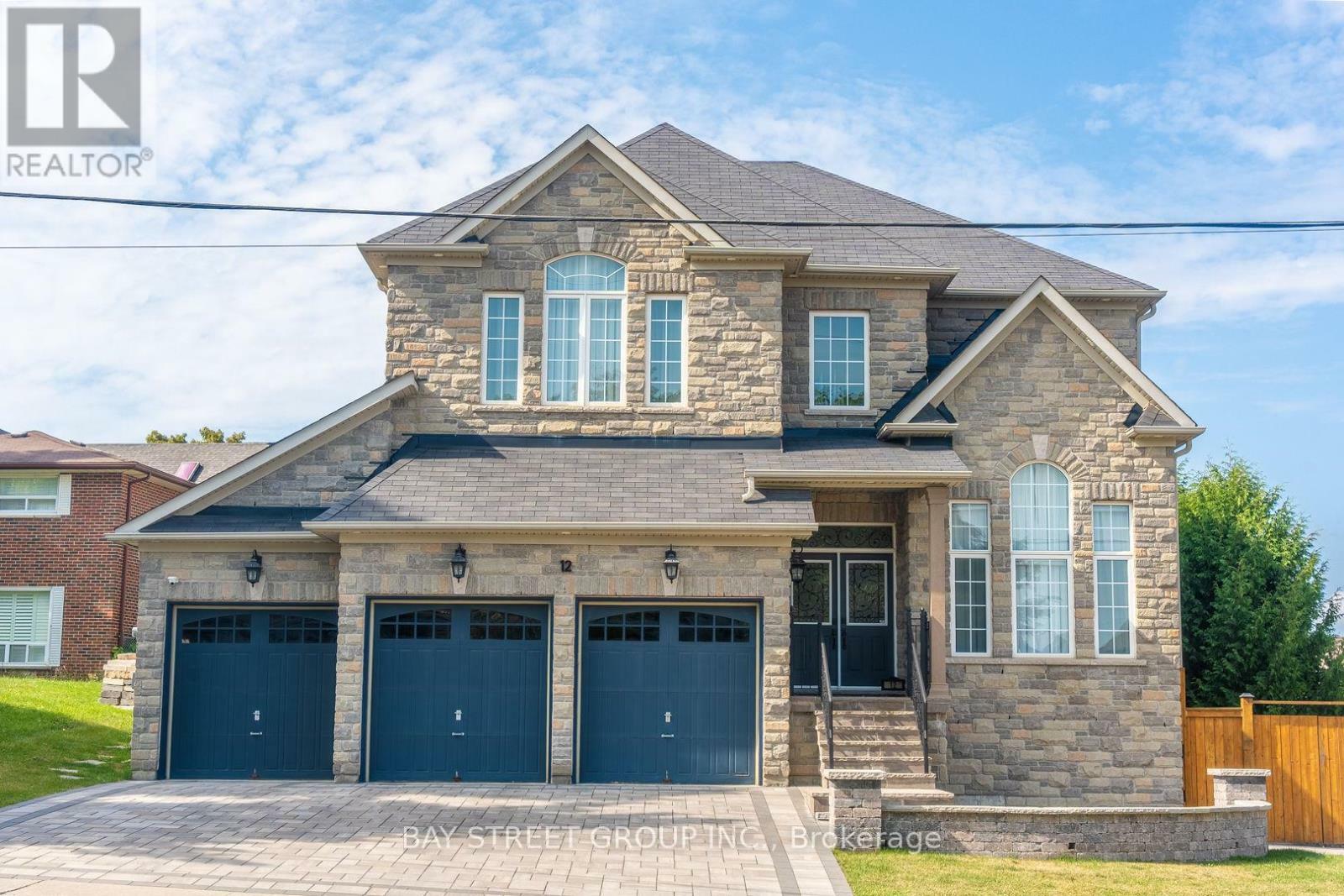 12 Toscanini Road  Richmond Hill (Oak Ridges) ON L4E 2Y7 photo