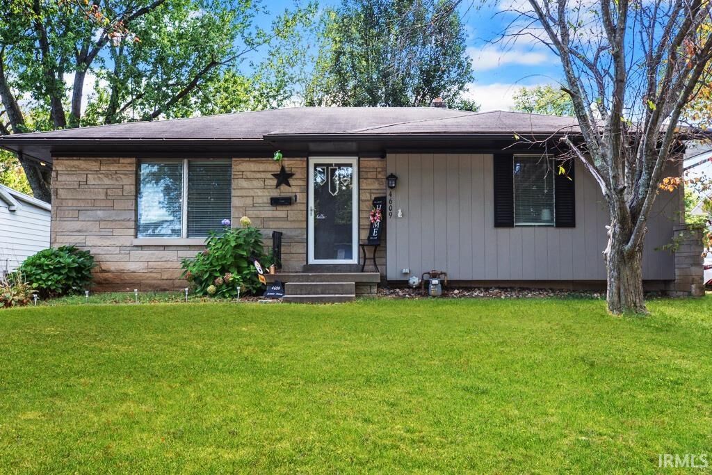 Property Photo:  4609 Sweetser Avenue  IN 47714 