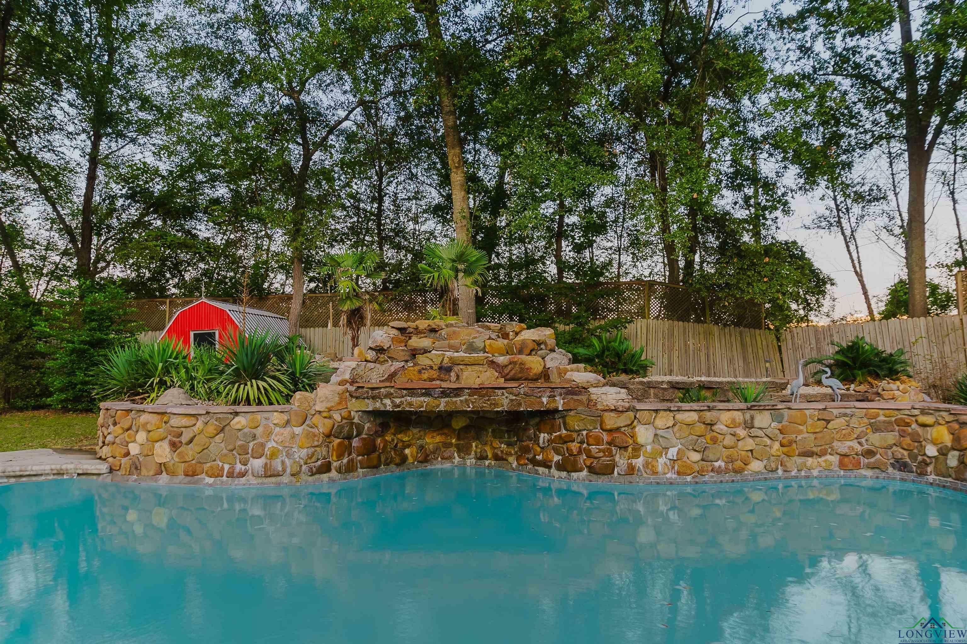 Property Photo: 160 Hollybrook TX 75644
