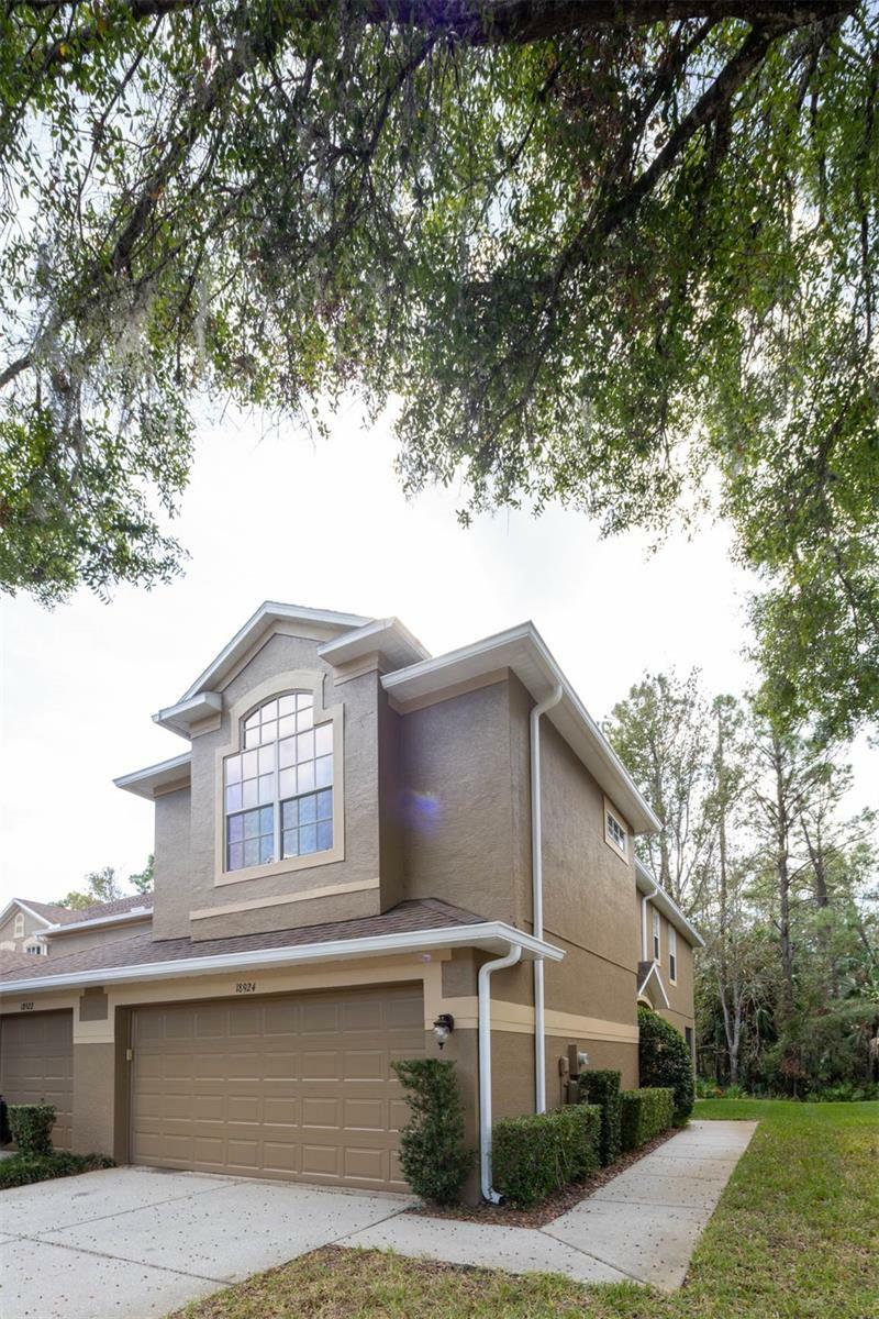 Property Photo:  18924 Duquesne Drive  FL 33647 