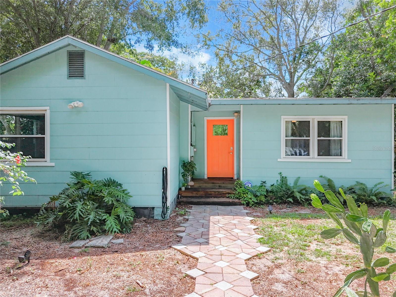 Property Photo:  710 34th Avenue S  FL 33705 