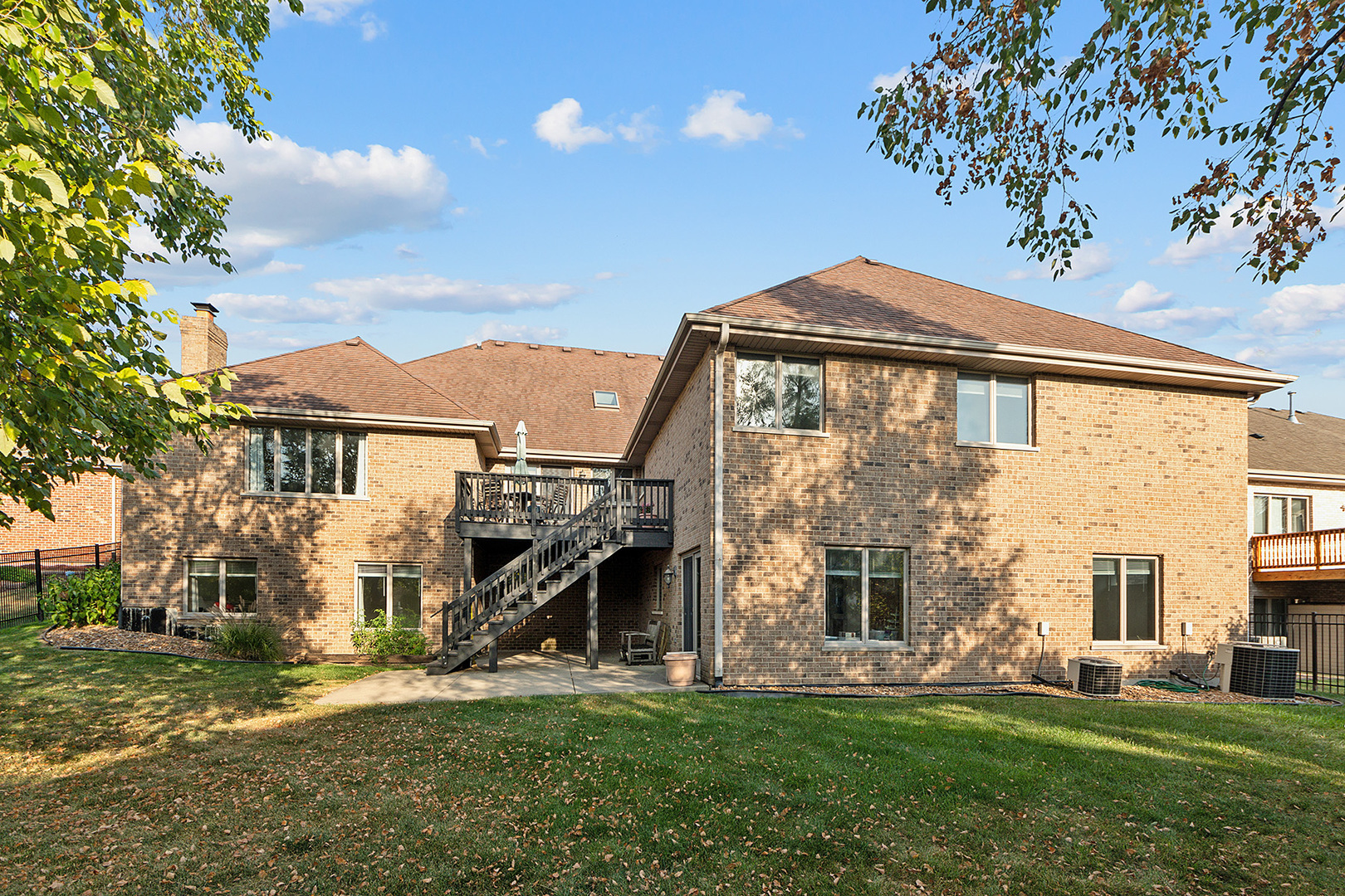 Property Photo:  17216 Pointe Drive  IL 60467 