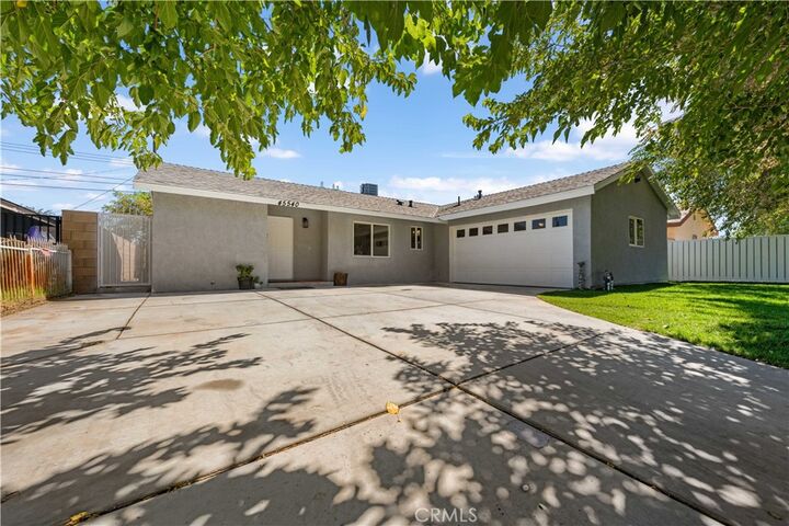 Property Photo: 45540 3rd Street E CA 93535