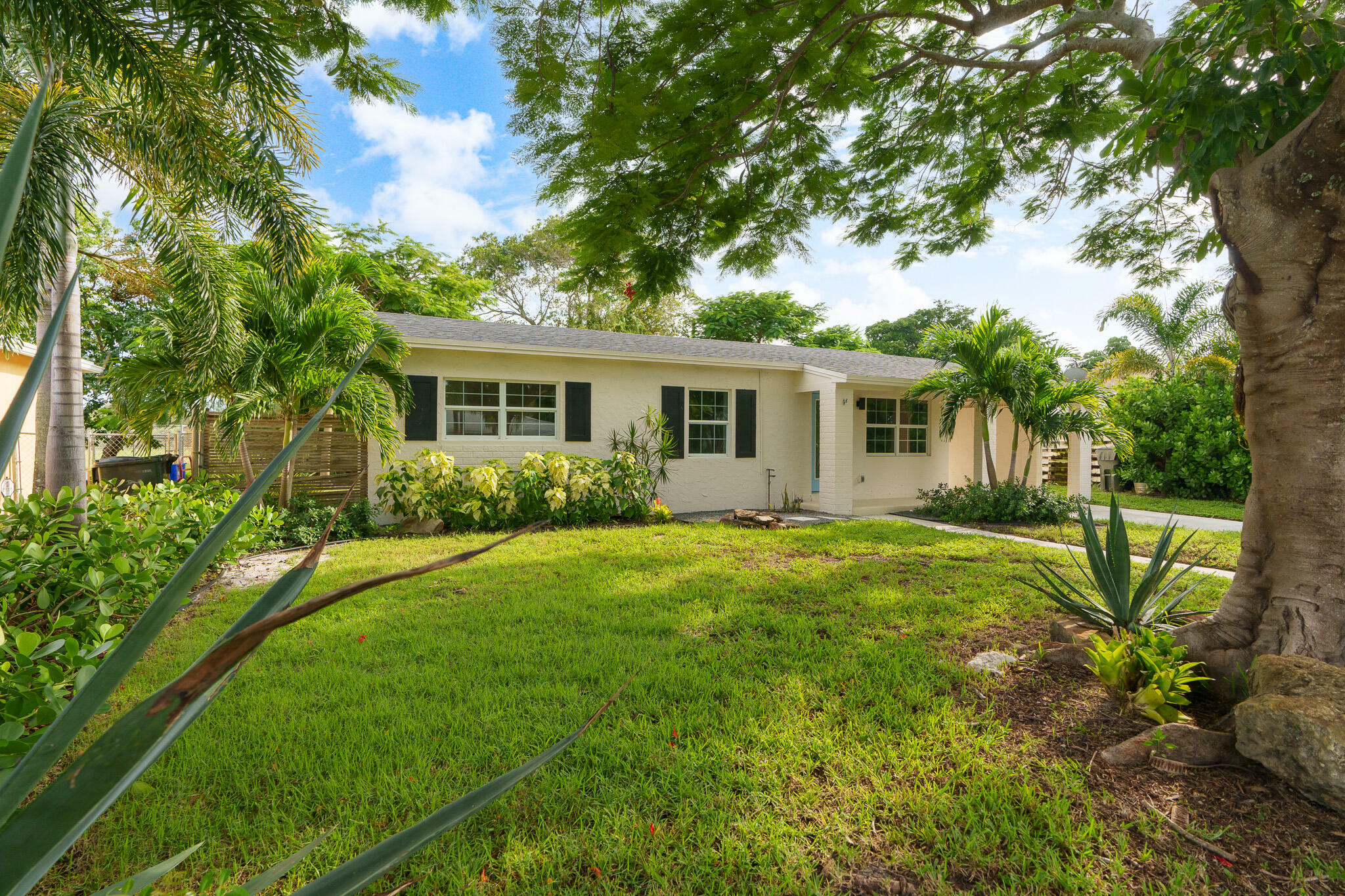 246 NE 20th Street  Delray Beach FL 33444 photo