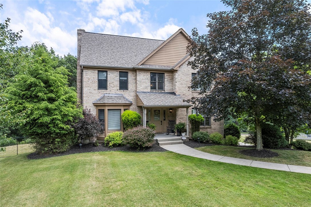 Property Photo:  107 Hidden Oak Drive  PA 16046 