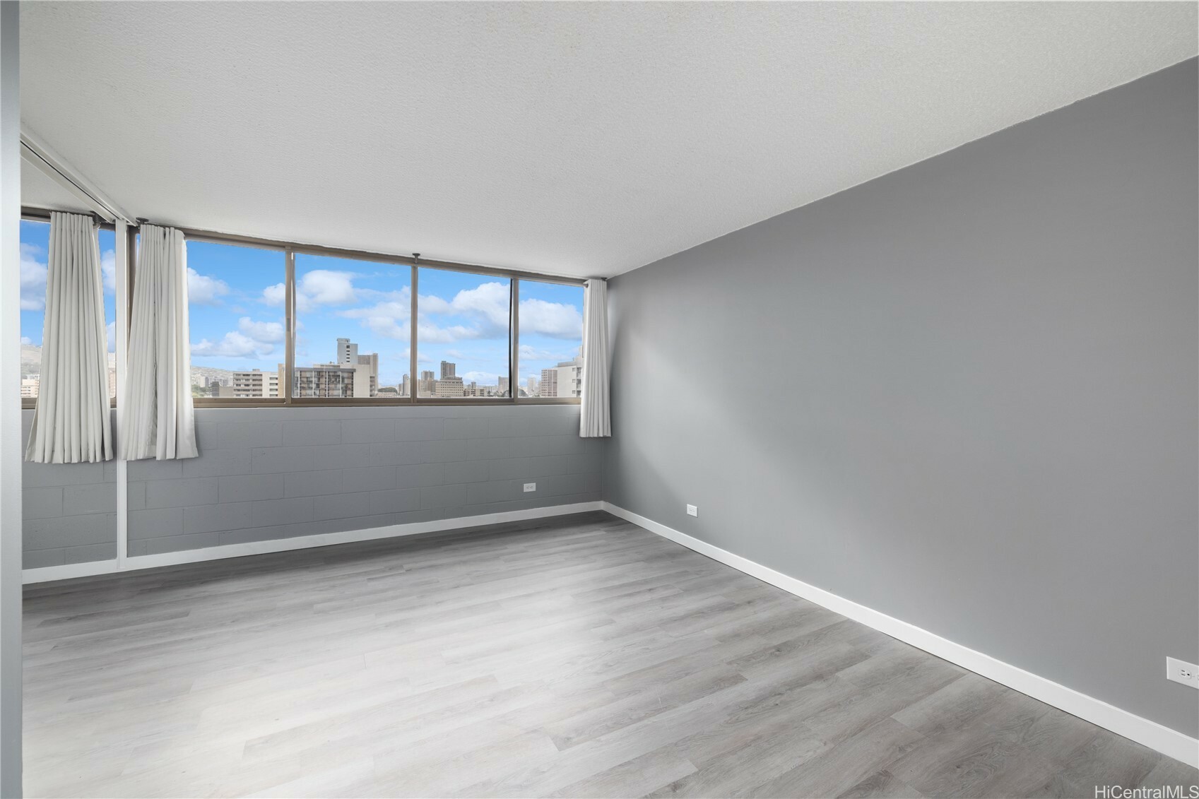Property Photo: 1040 Kinau Street 803 HI 96814