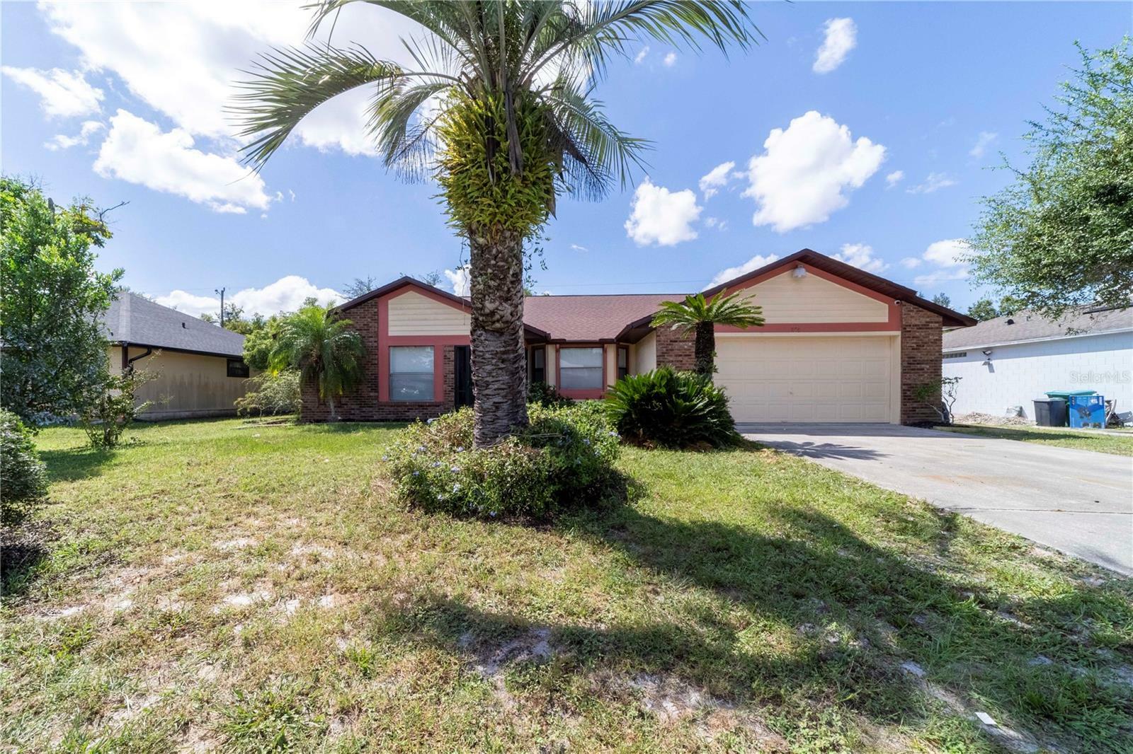 Property Photo: 850 Alexander Avenue FL 32725