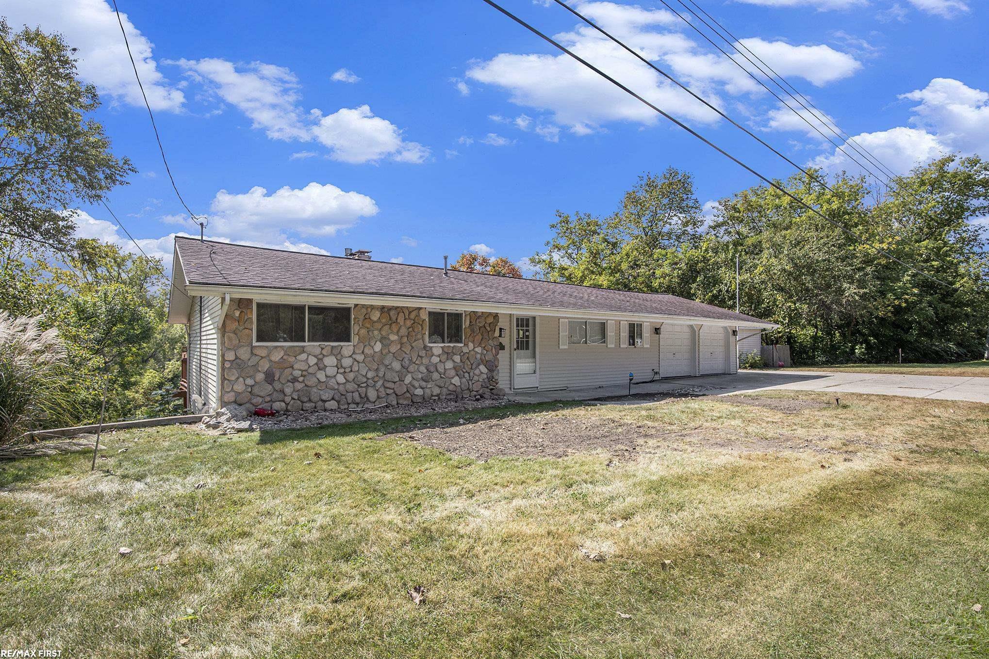 Property Photo:  4167 N River Rd Street  MI 48059 