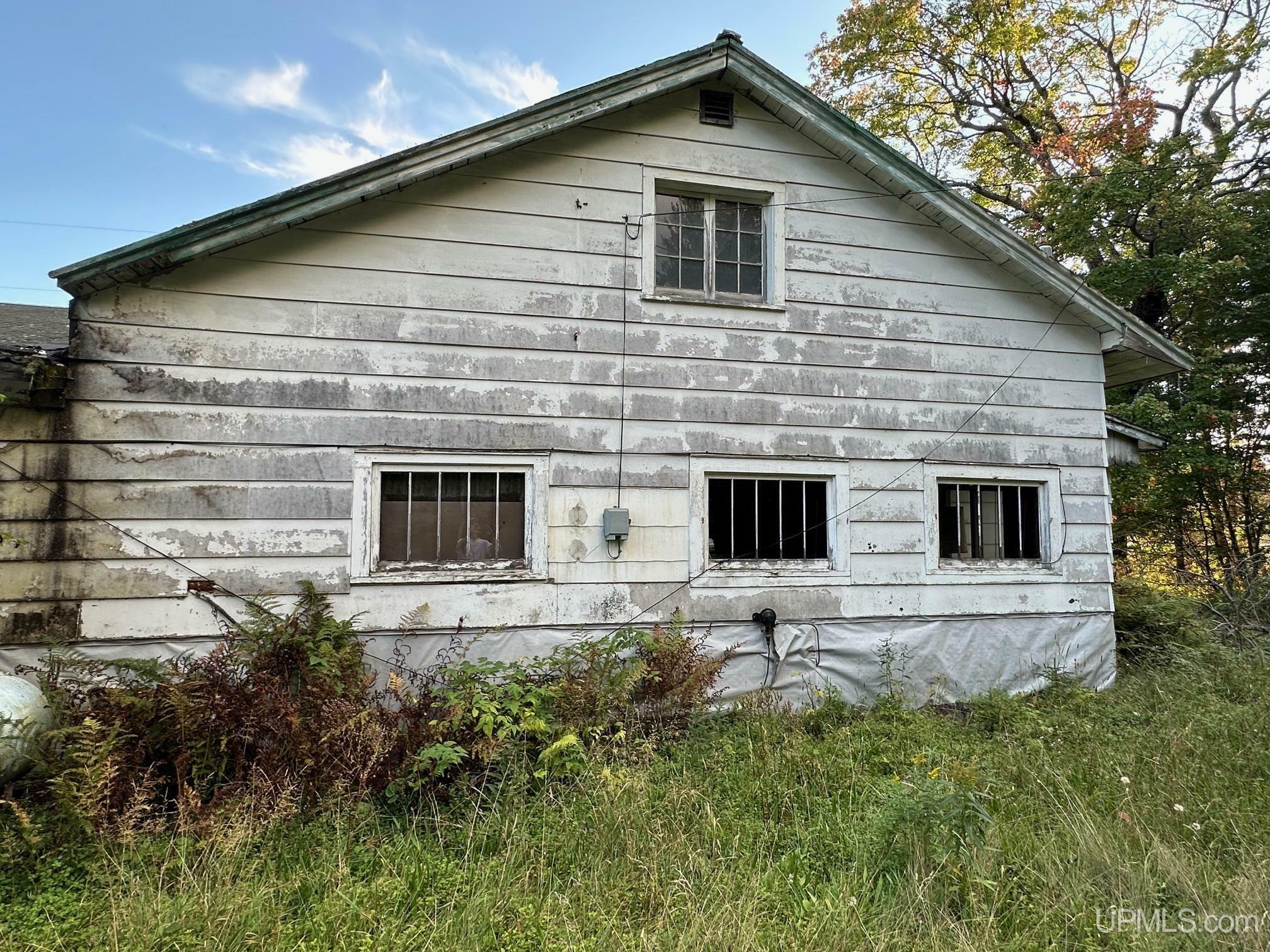 Property Photo:  27901 US 41 Highway  MI 49861-9001 