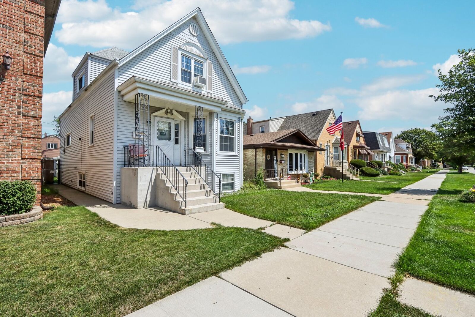 Property Photo: 6666 W Imlay Street IL 60631