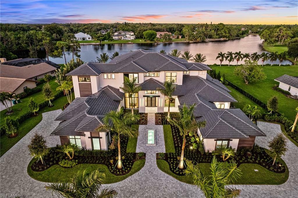 Property Photo: 796 Cassena Rd FL 34108