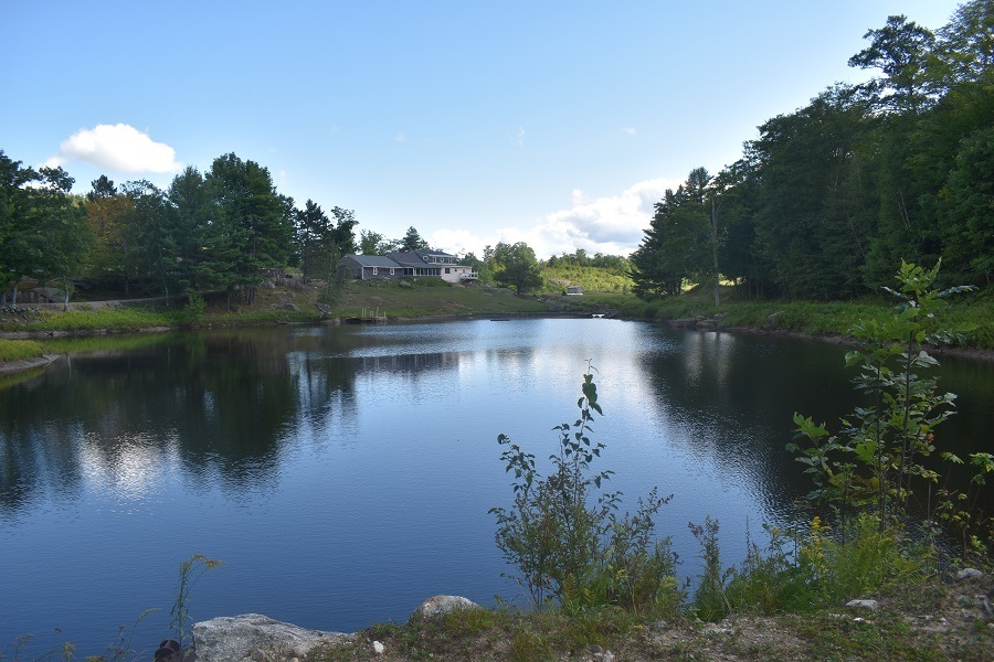 Property Photo:  345 Deer Valley Road  NH 03221-0000 