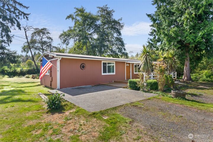 Property Photo: 153 S Pleasant Drive WA 98595