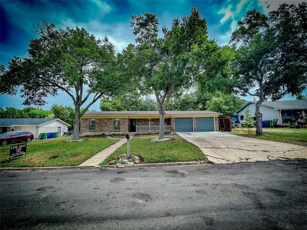 903 George Street  Taylor TX 76574 photo