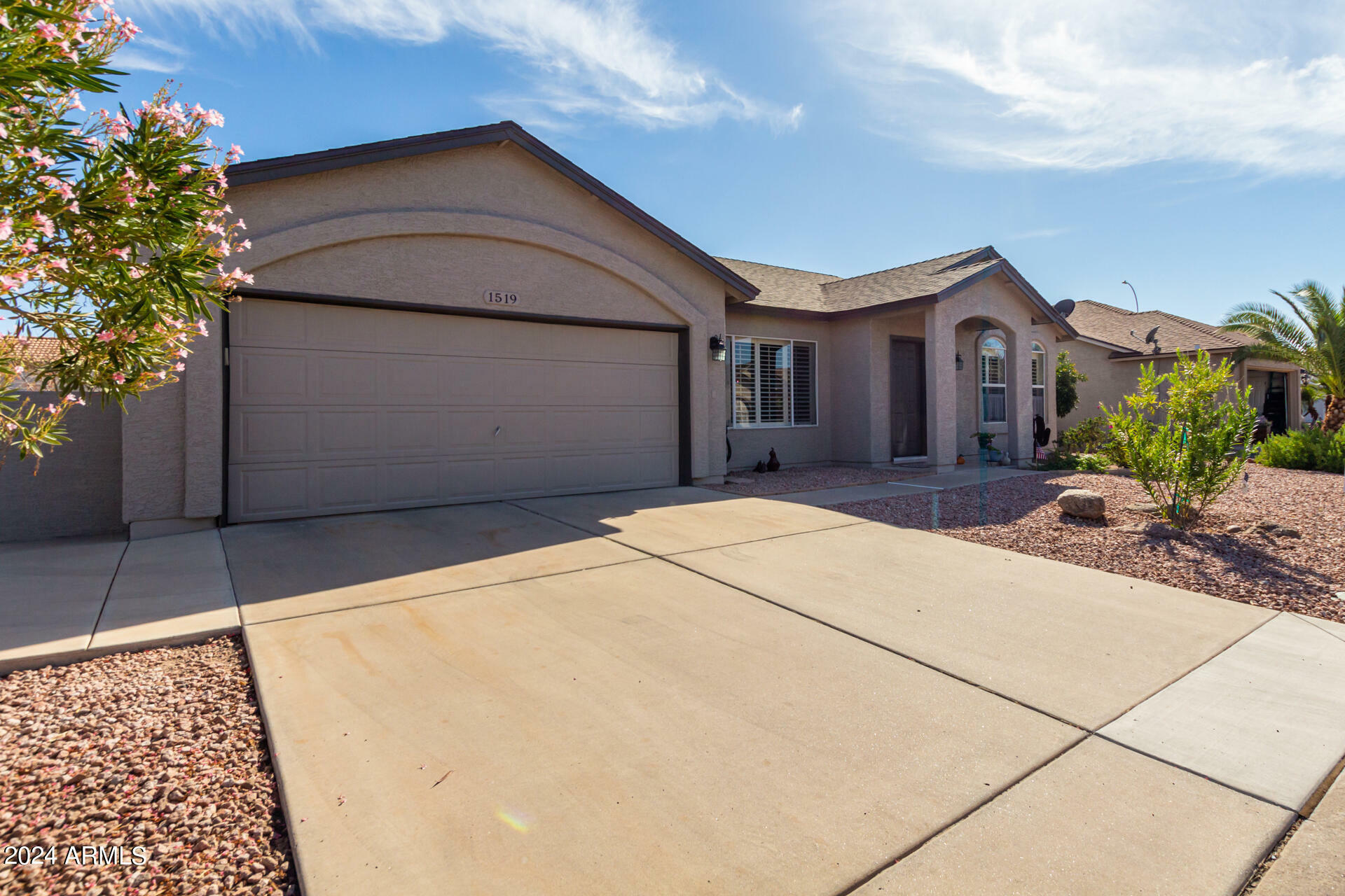 Property Photo:  1519 E Westchester Drive  AZ 85249 