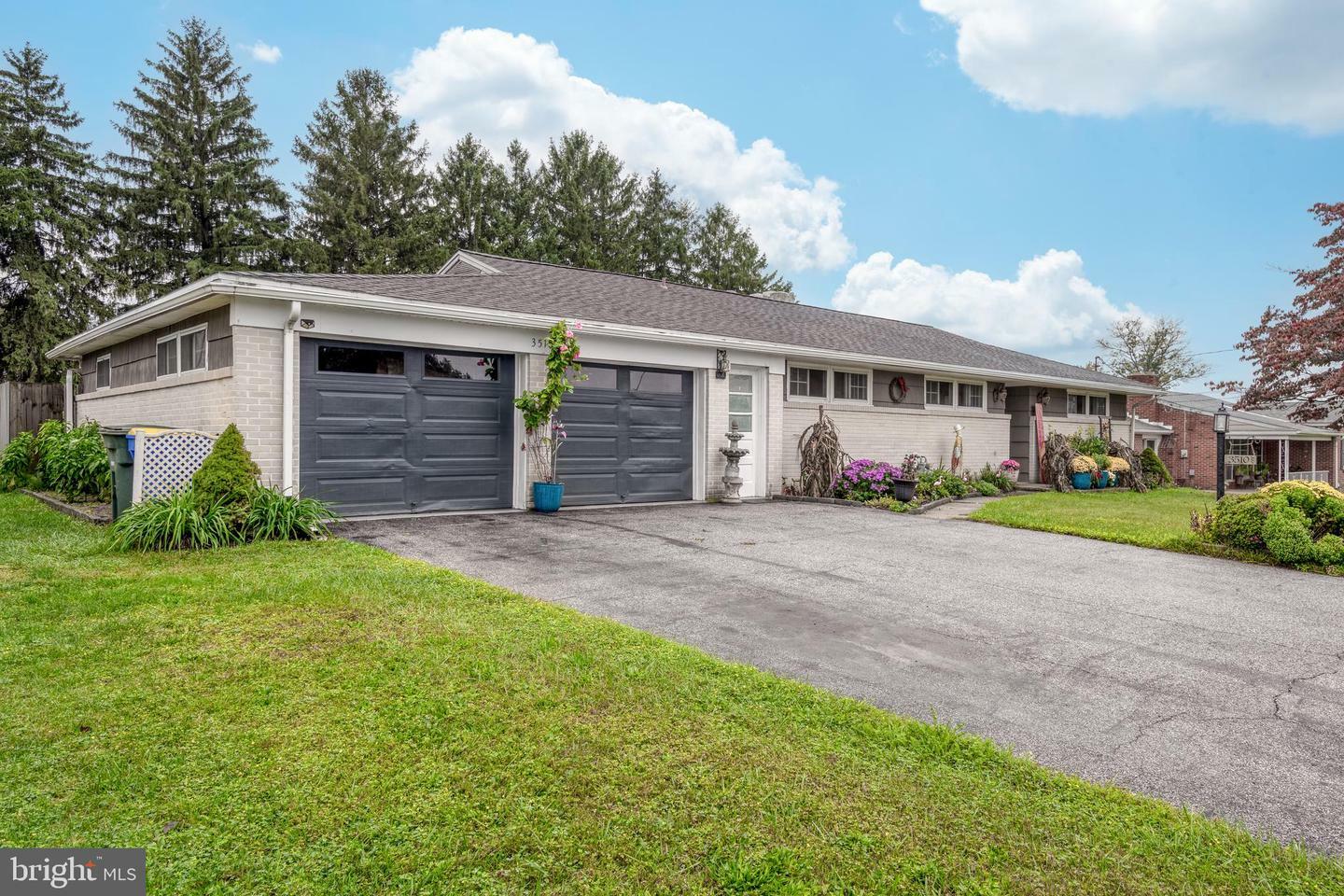 Property Photo:  3510 Sycamore Road  PA 17315 