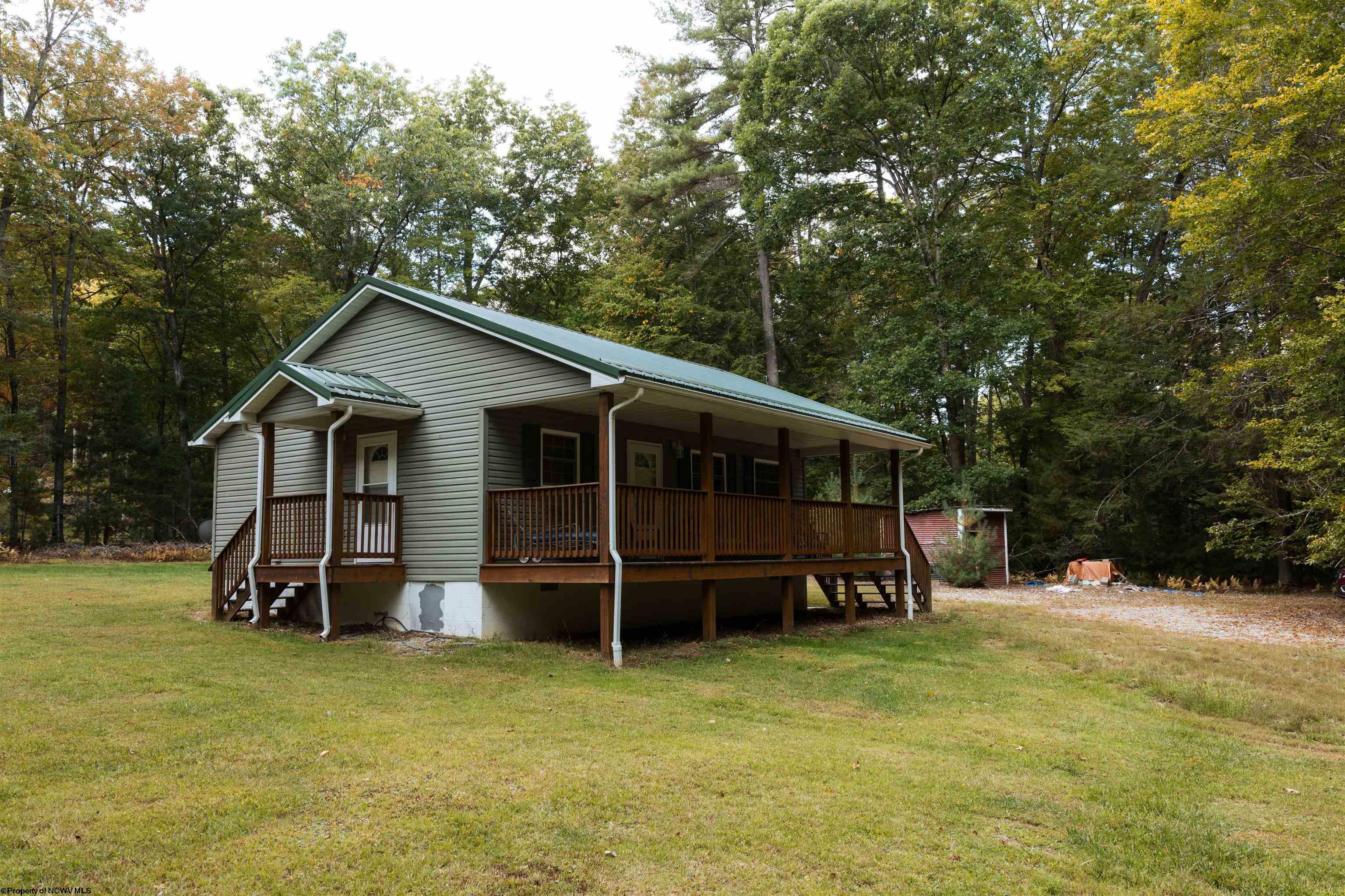 Property Photo:  6 Waybright Lane  WV 24944 