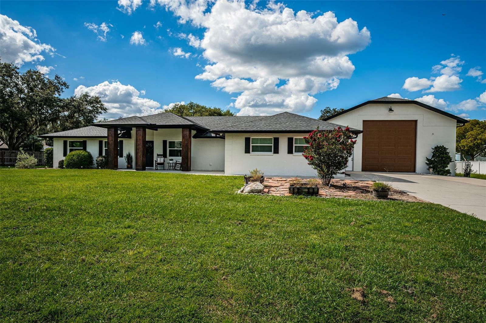 Property Photo:  12517 Rawhide Drive  FL 33626 