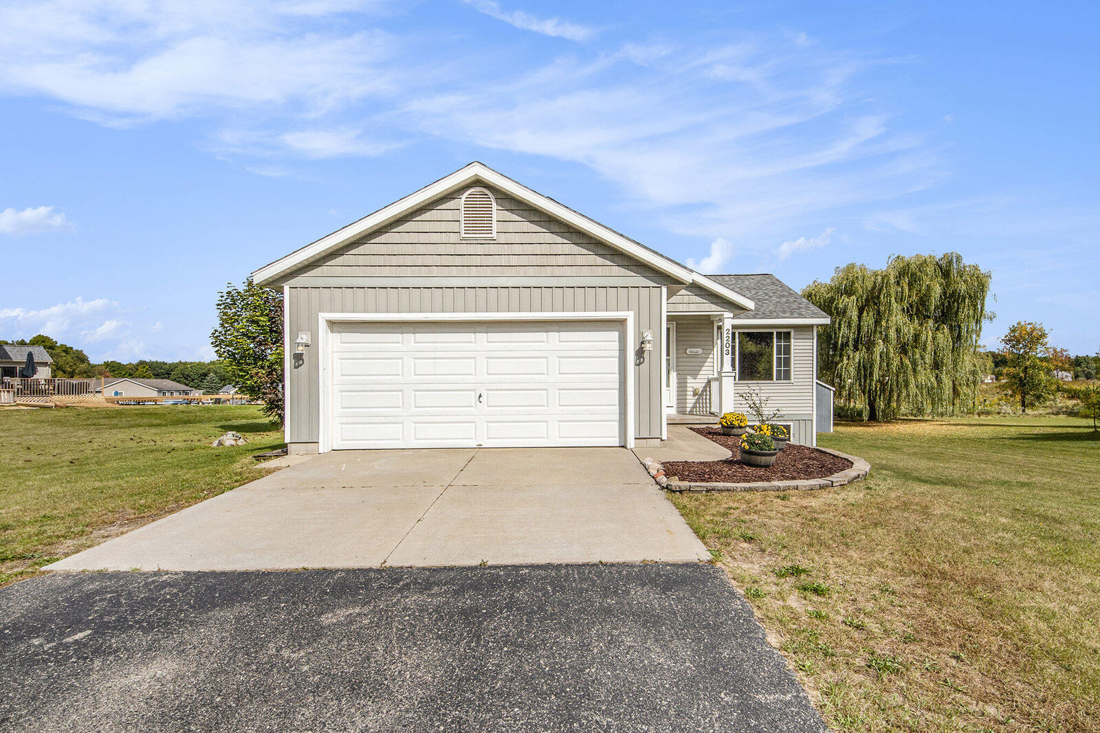 Property Photo:  2203 Winston View Drive  MI 49319 