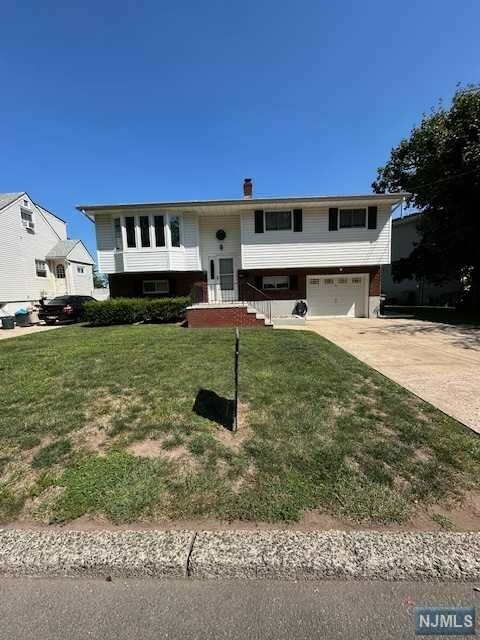 29 Millridge Road  Secaucus NJ 07094 photo