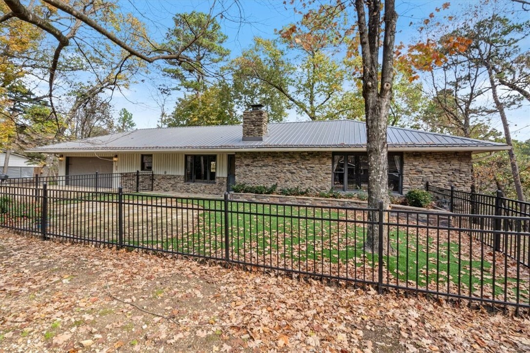 Property Photo:  17 E Mountain Drive  AR 72632 