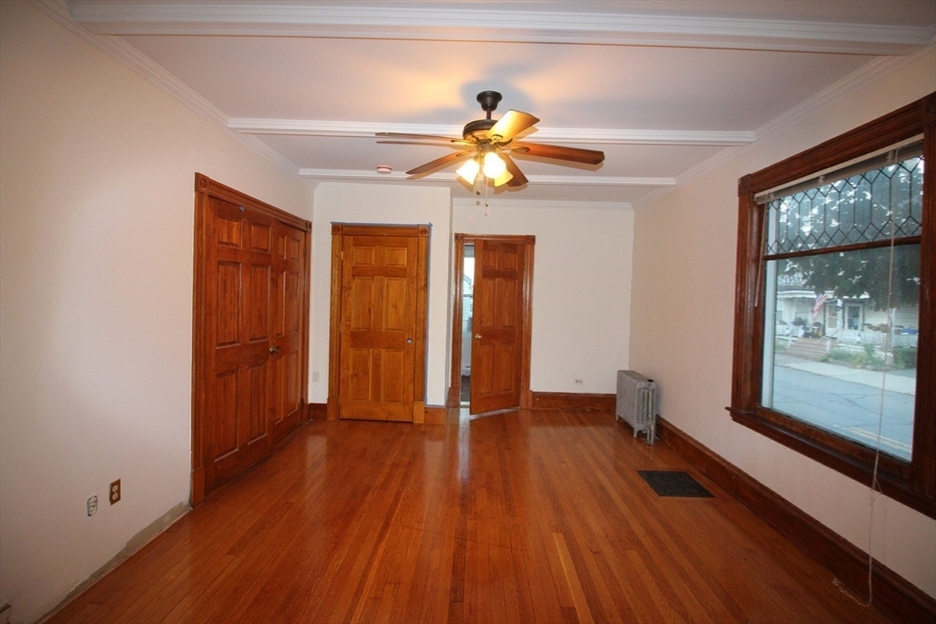 Property Photo:  345 Cabot St 1  MA 01915 