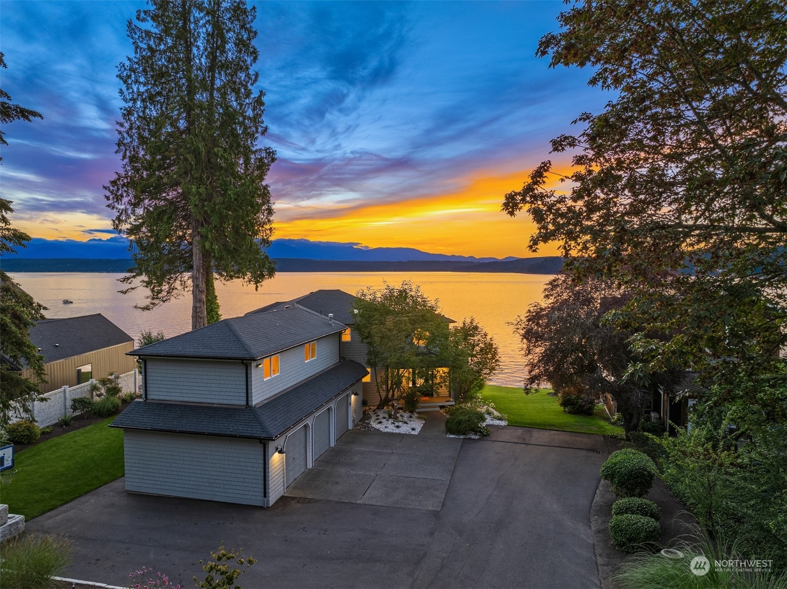 Property Photo:  31879 S Bridge Way NE  WA 98370 