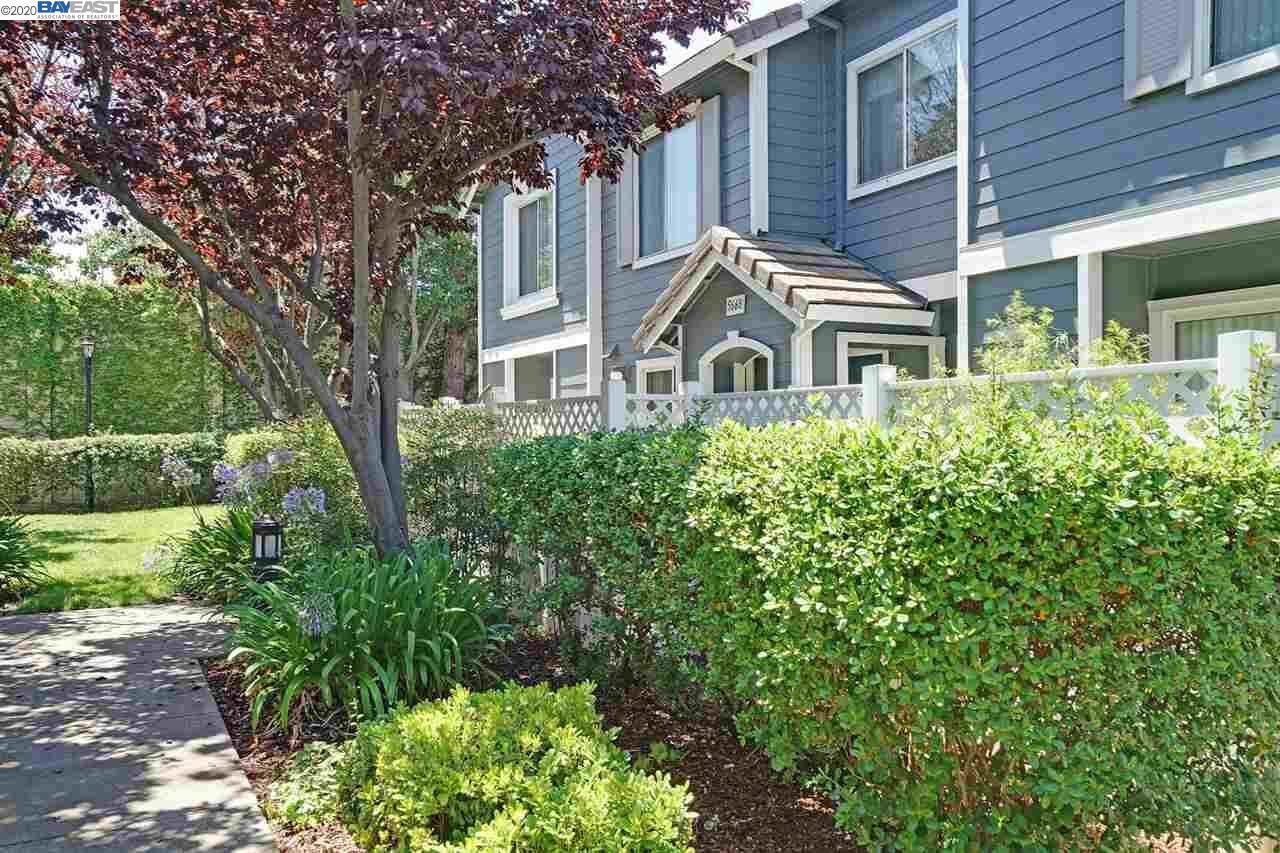 Property Photo:  5668 Statice Common 93  CA 94538 